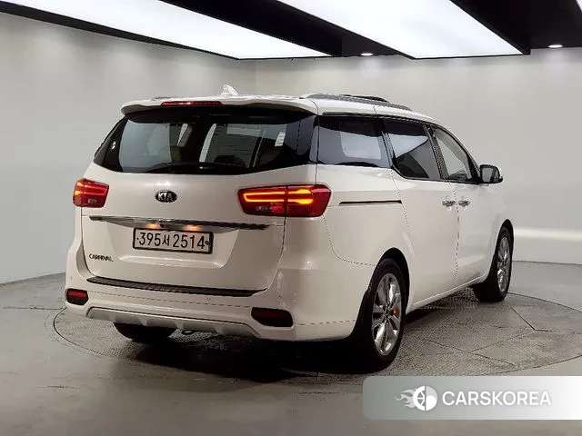 Kia The New Carnival id 3778574 из Кореи 12