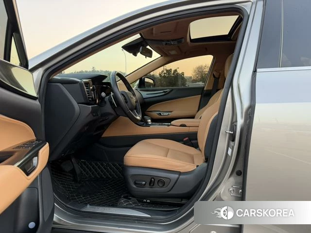Lexus NX id 4209367 из Китая 12