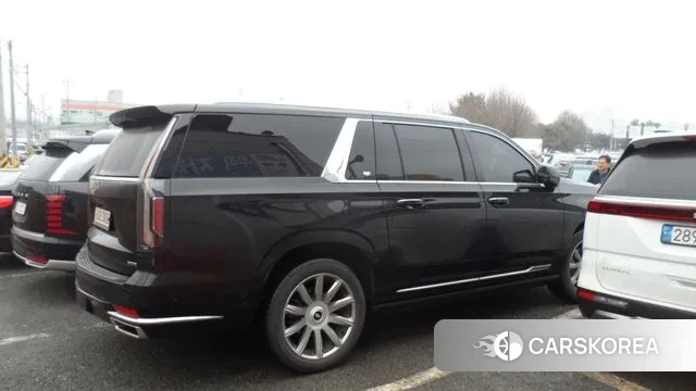 Cadillac Escalade 5th Generation 2022 Черный из Кореи, фото 2