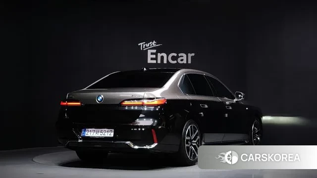 BMW 7 Series (G70) id 3659083 из Кореи 12