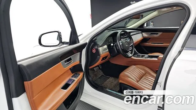 Jaguar XF (X260) id 2543428 из Кореи 12