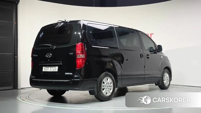 Hyundai The New Grand Starex id 4688750 из Кореи 12