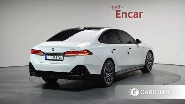 BMW 5 Series (G60) id 3462447 из Кореи 12