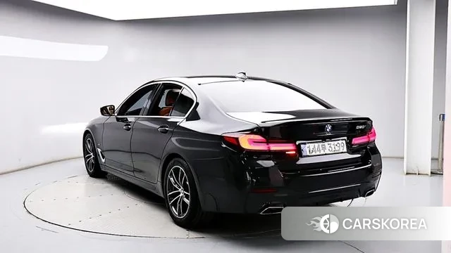 BMW 5 Series (G30) id 3454239 из Кореи 8