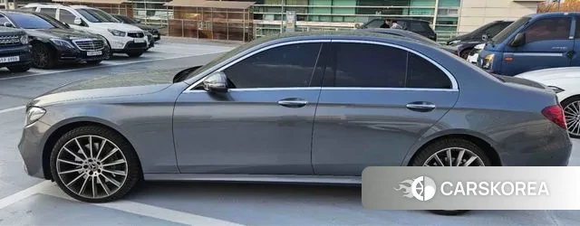 Mercedes-Benz E-Class W213 2020 Серый из Кореи, фото 2