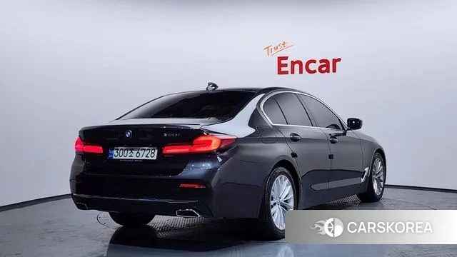 BMW 5 Series (G30) id 3453941 из Кореи 12