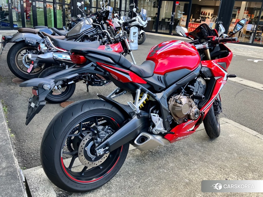 Проданный Honda CBR650R 2019 из Японии