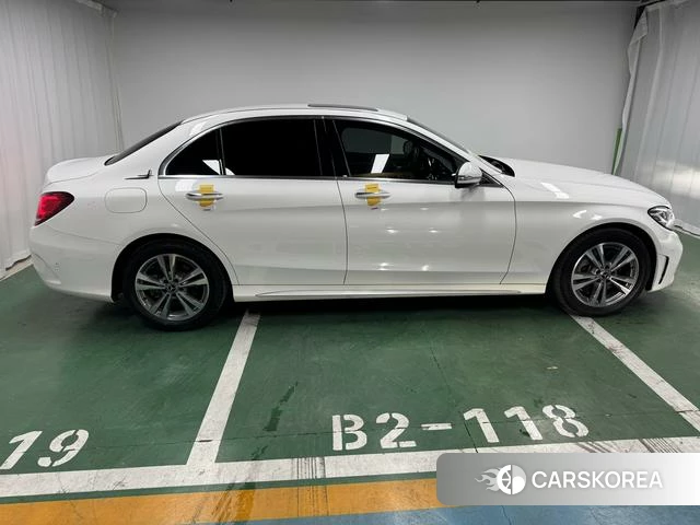 Mercedes-Benz Class C id 4235408 из Китая 12