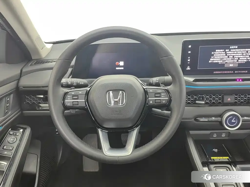 Honda Accord id 4680768 из Китая 12