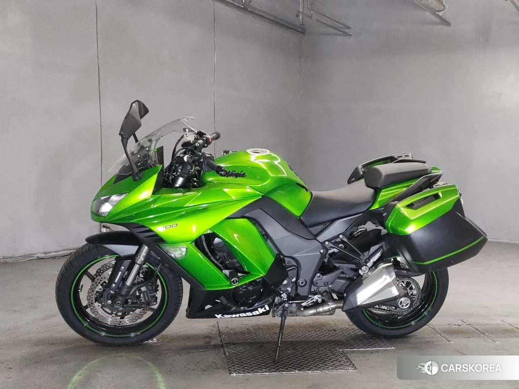 Проданный Kawasaki NINJA 1000 2014 из Японии