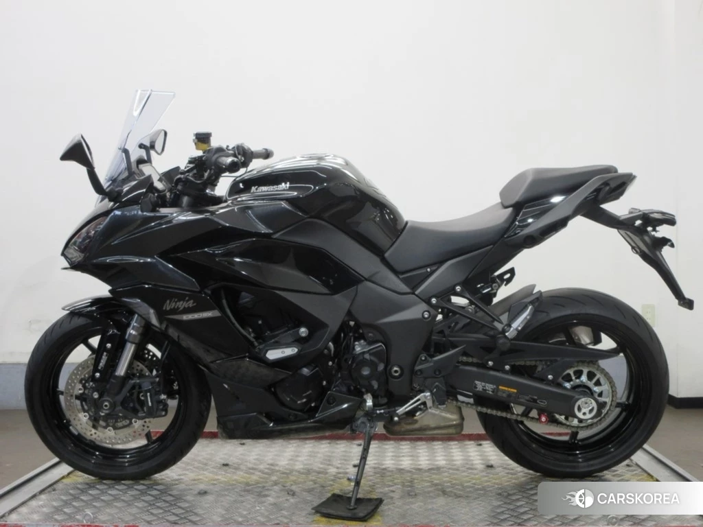 Проданный Kawasaki NINJA 1000 SX 2021 из Японии, фото 2
