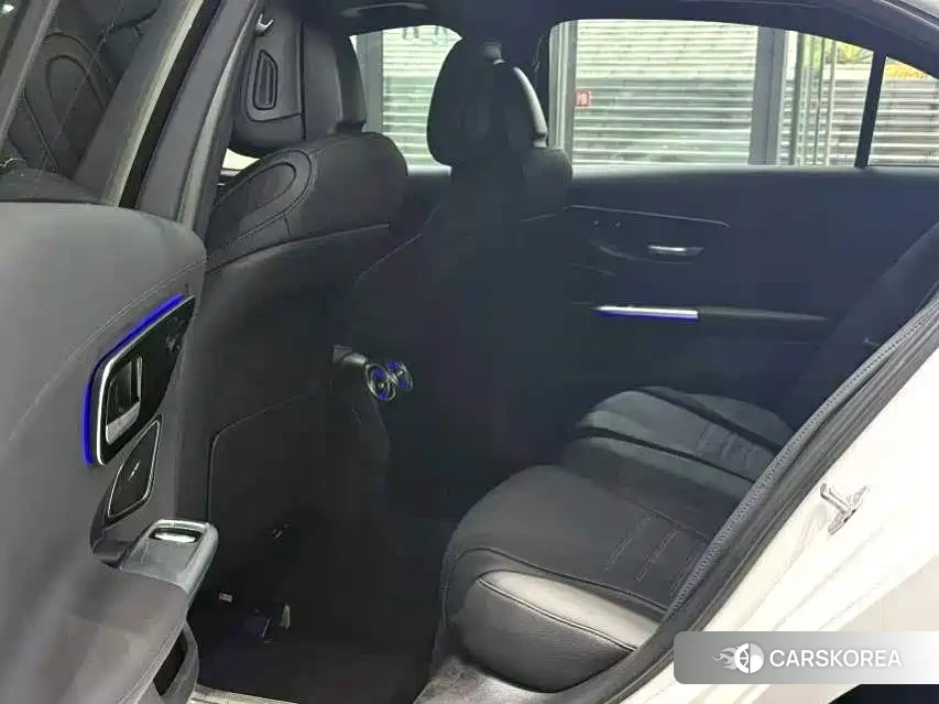 Mercedes-Benz C-class 2024 Белый из Китая, фото 2