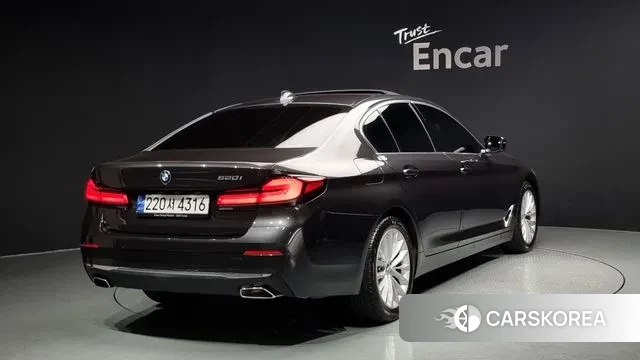 BMW 5 Series (G30) id 2984335 из Кореи 12