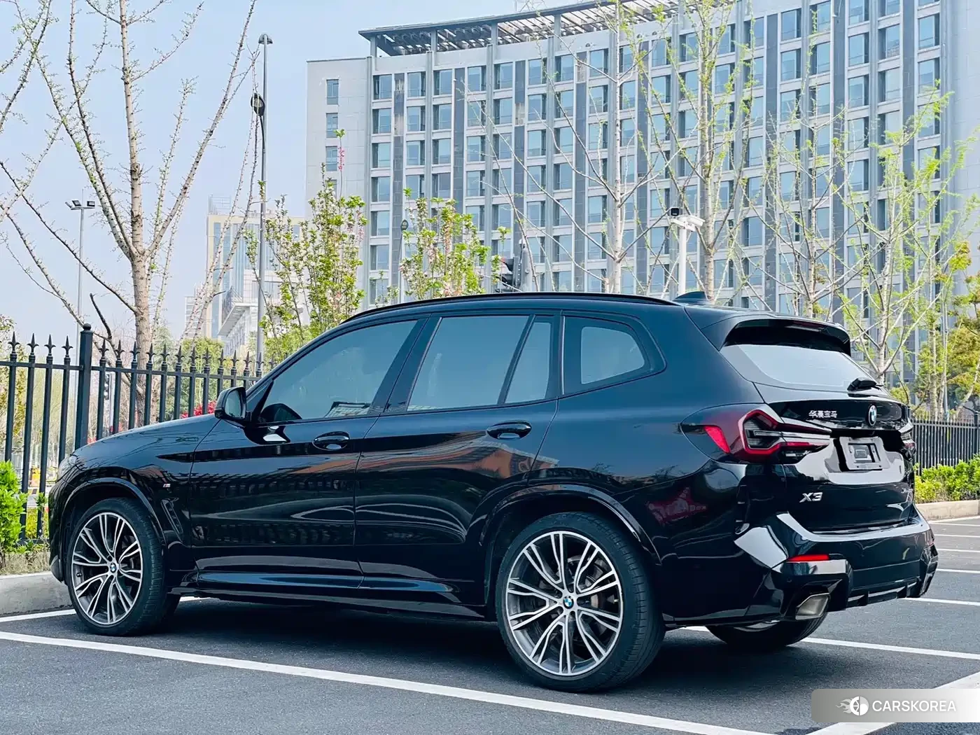 BMW X3 2022 Черный из Китая, фото 2