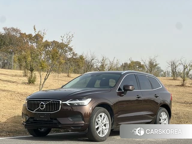 Volvo XC60 2018 Коричневый из Китая, фото 2