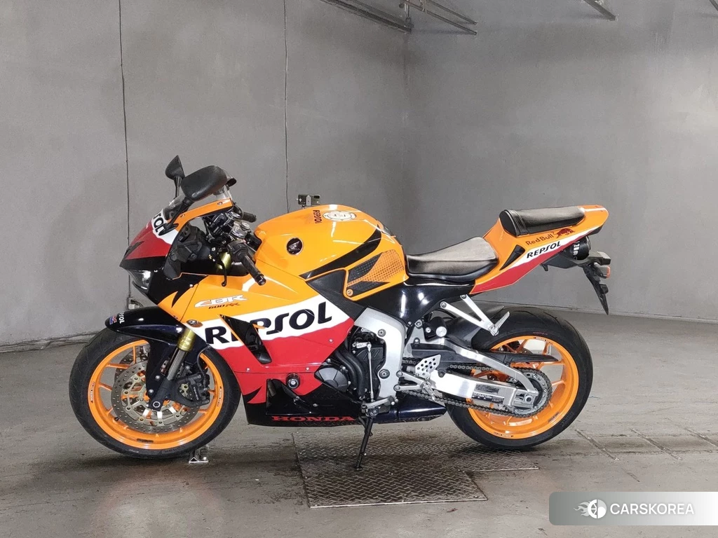 Проданный Honda CBR600RR 2015 из Японии