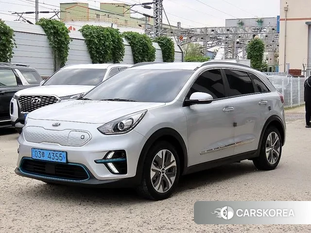 Kia Niro EV id 3367602 из Кореи 12