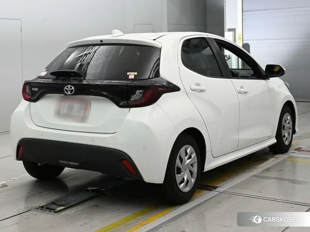Toyota Yaris 2021 из Японии, фото 2