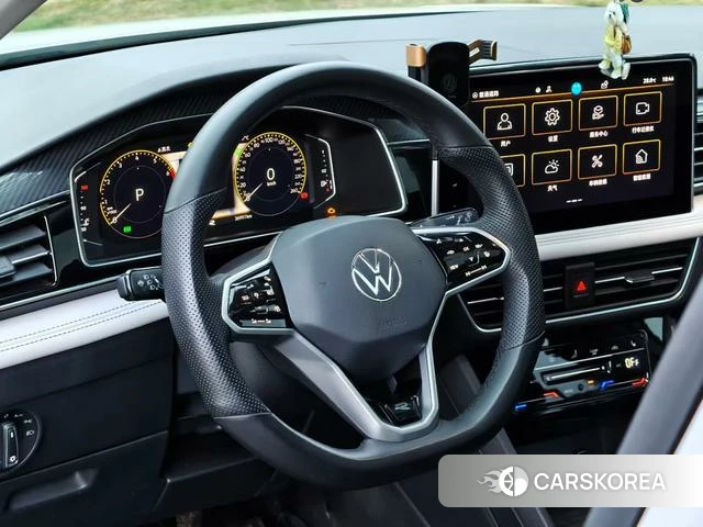 Volkswagen Tiguan L 2022 Белый из Китая, фото 2