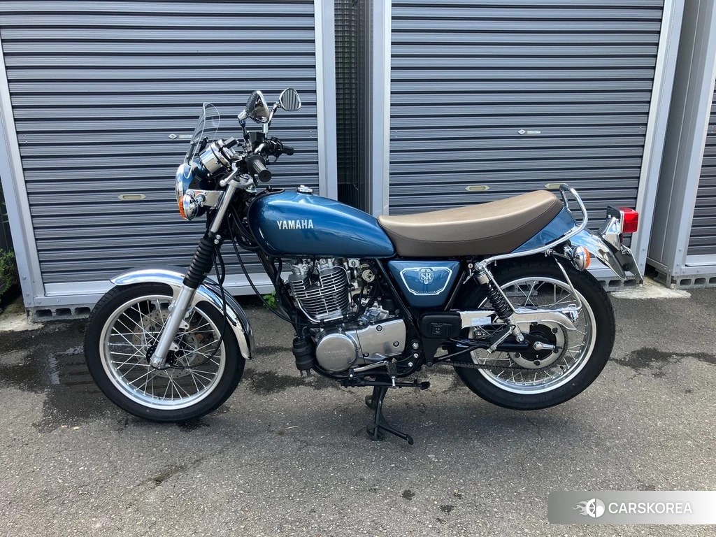 Проданный Yamaha SR 400 2020 из Японии