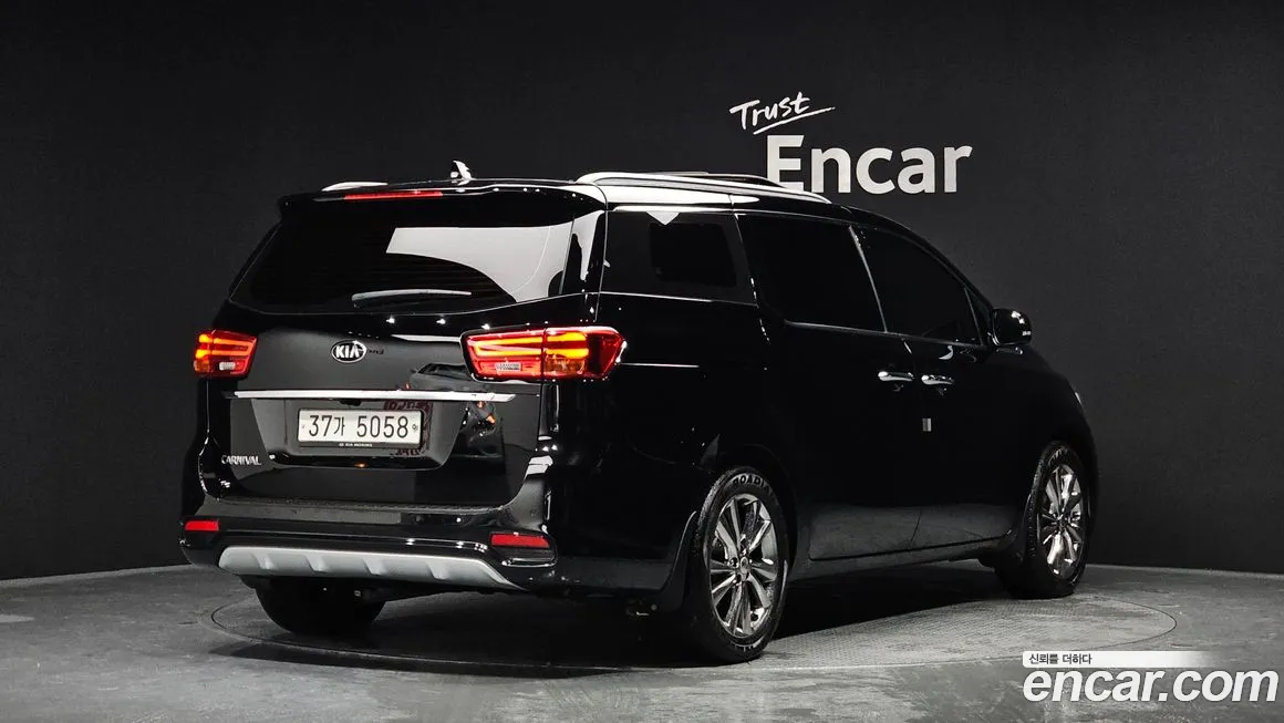 Kia The New Carnival id 2171392 из Кореи 12