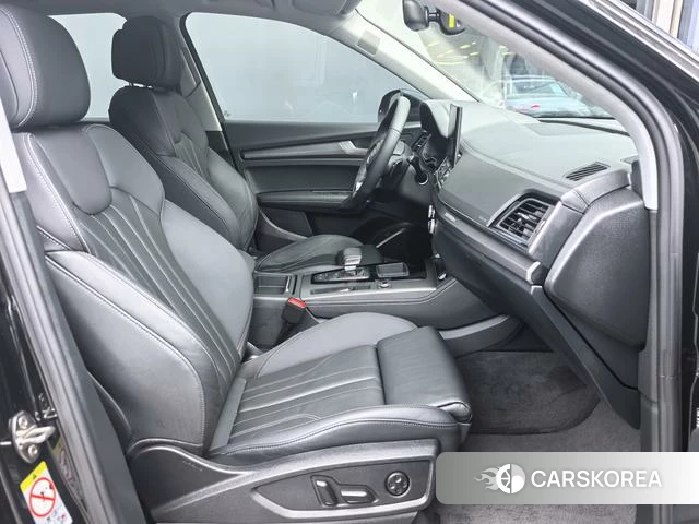 Audi Q5L 2023 Черный из Китая, фото 6