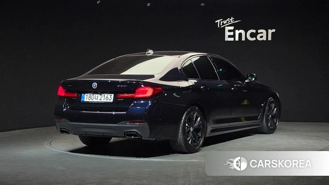 BMW 5 Series (G30) id 4187667 из Кореи 12