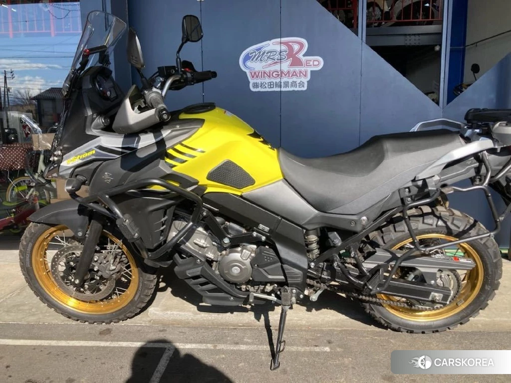 Проданный Suzuki V-STROM 650 DL650 ABS 2017 из Японии