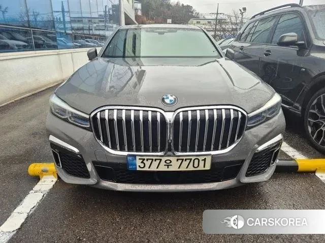 BMW 7 Series (G11) 2021 Серебристо-серый из Кореи, фото 2