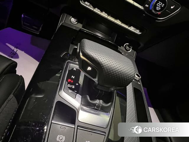 Audi Q5L id 4307676 из Китая 8
