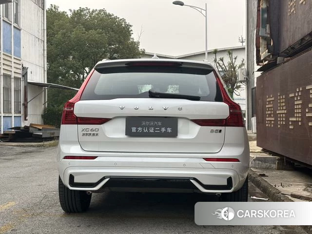 Volvo XC60 2025 Белый из Китая, фото 4