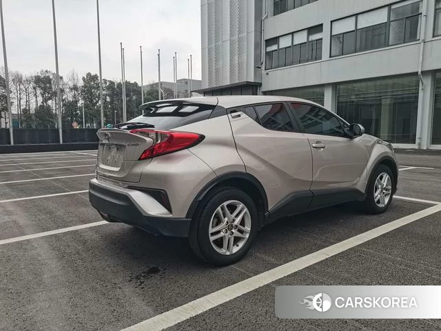 Toyota C-HR 2021 Шампань из Китая, фото 6