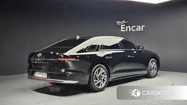 Hyundai Grandeur (GN7) id 3674975 из Кореи 12