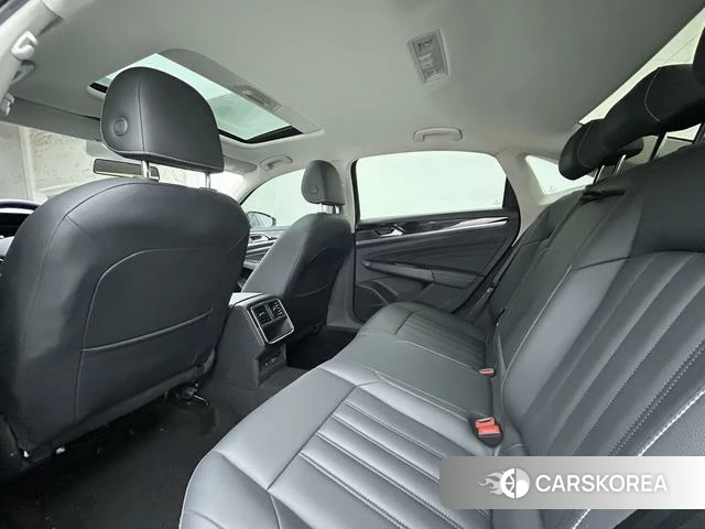 Volkswagen Passat 2022 Черный из Китая, фото 5