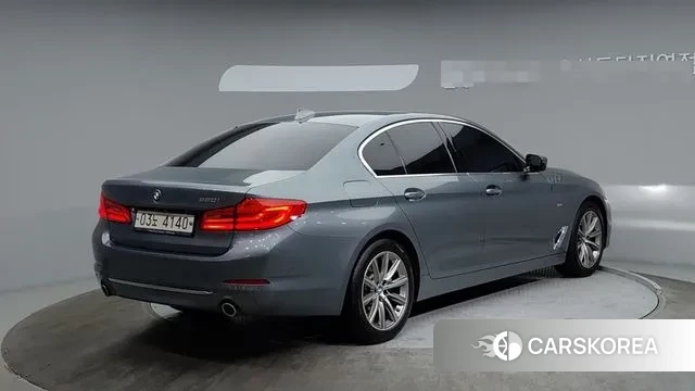 BMW 5 Series (G30) id 3705932 из Кореи 12