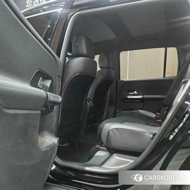 Mercedes-Benz GLB 2023 Черный из Китая, фото 2