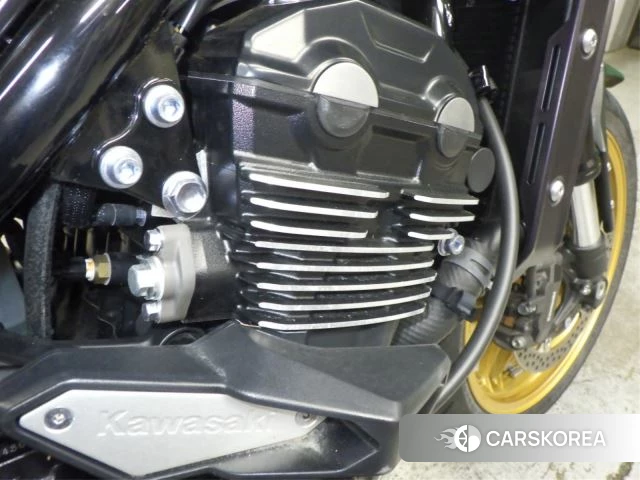 Engine photo