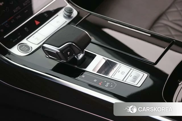 Audi A8 id 4278944 из Китая 12