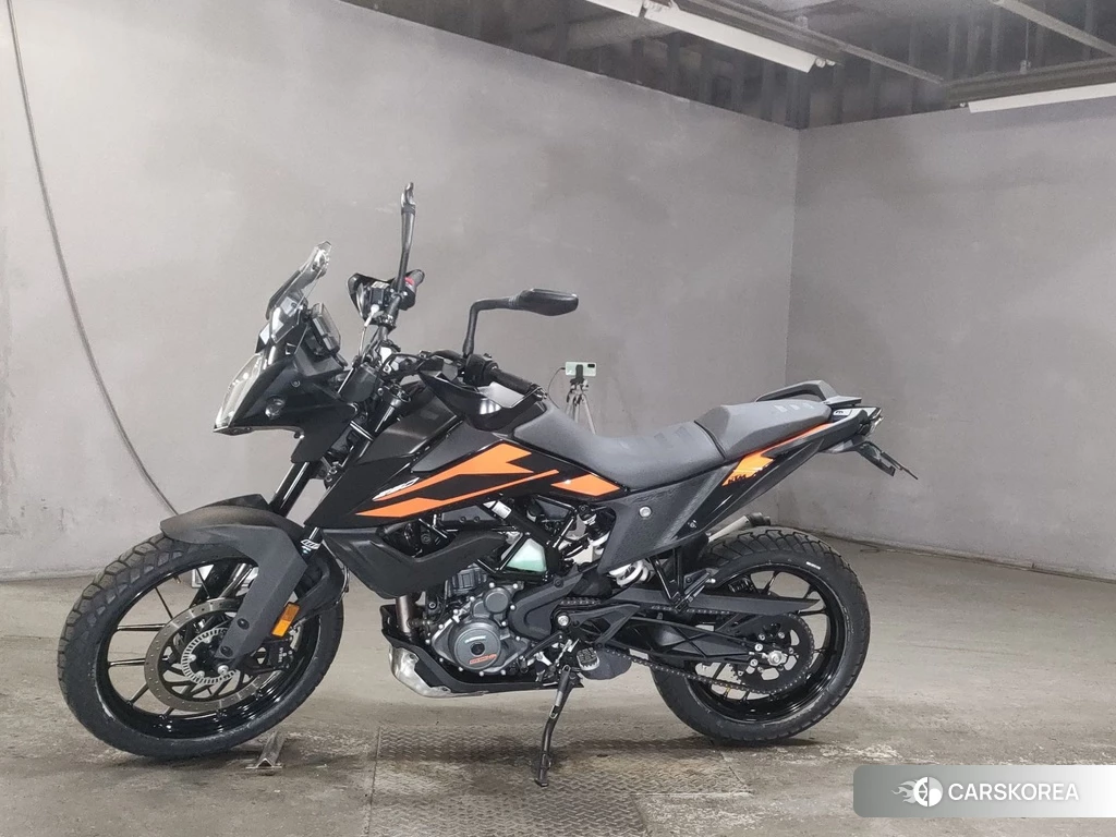 Проданный KTM 250 ADVENTURE id 4141849 из Японии, фото 2