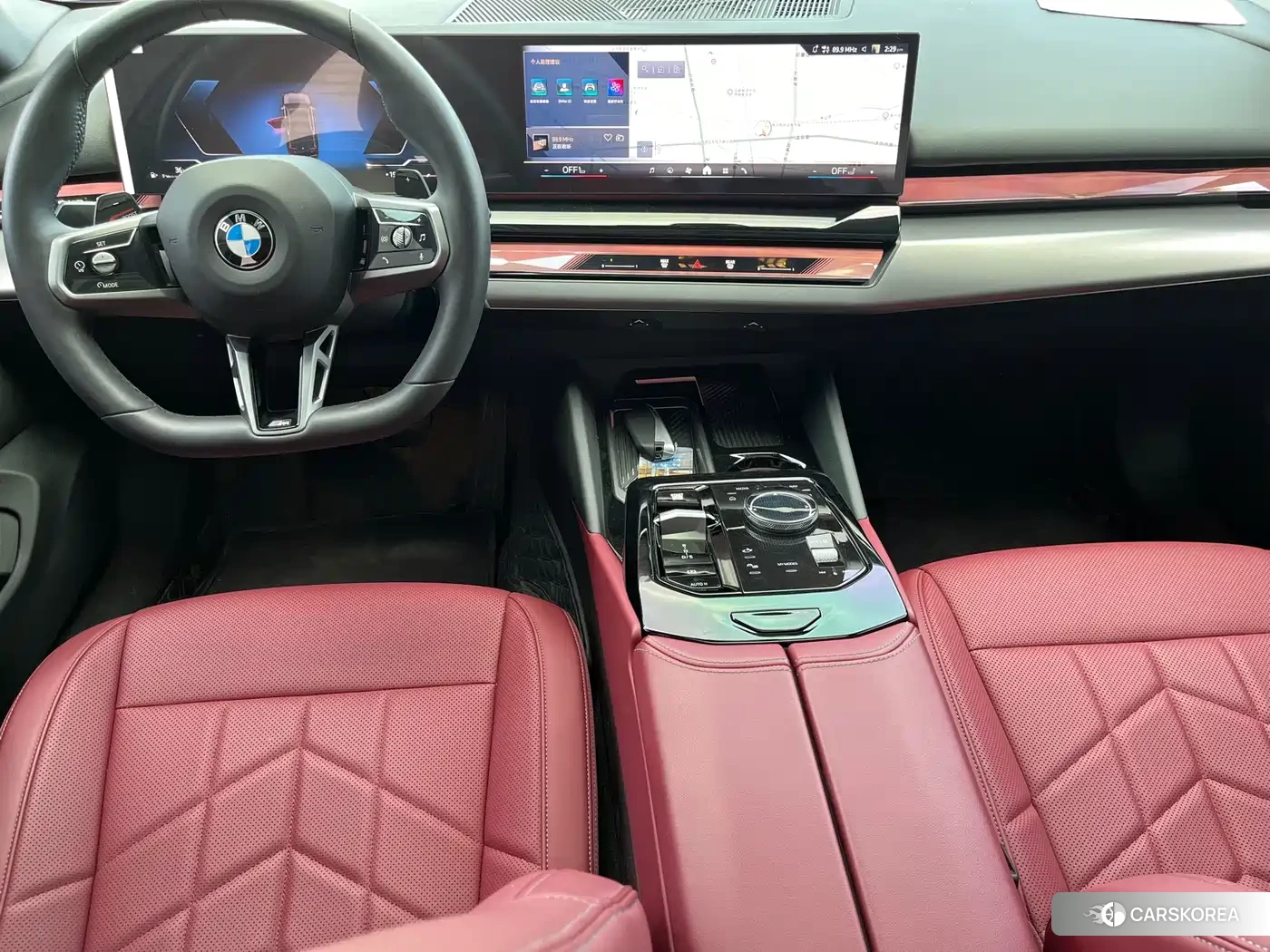 BMW 5 series 2025 Черный из Китая, фото 2