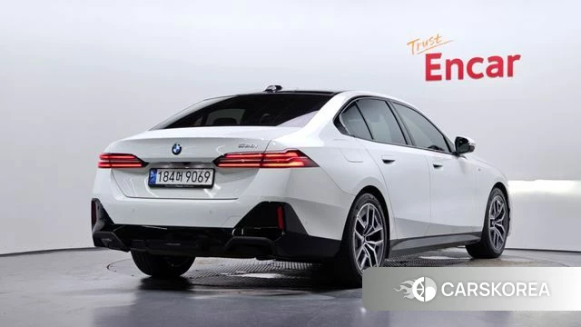 BMW 5 Series (G60) id 4645231 из Кореи 12