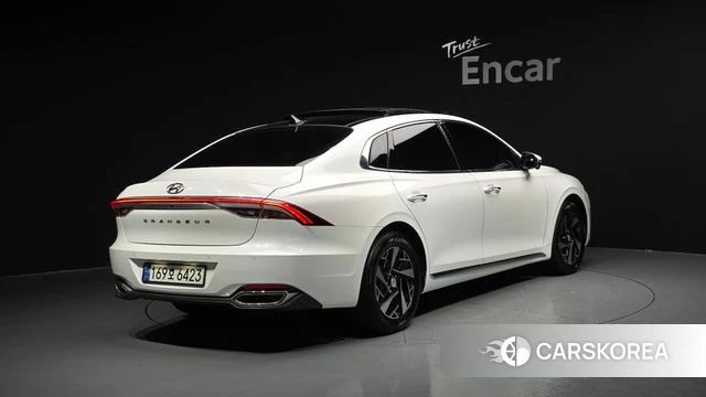 Hyundai The New Grandeur IG Hybrid id 4409314 из Кореи 12