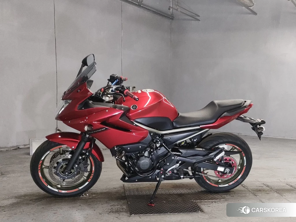 Проданный Yamaha XJ6 DIVERSION 2010 из Японии, фото 2