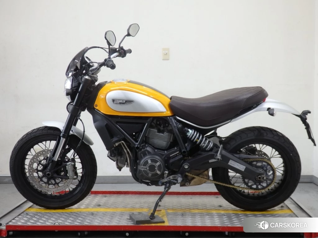 Проданный Ducati SCRAMBLER ICON 2016 из Японии, фото 2