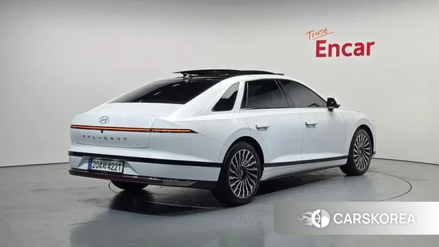 Hyundai Grandeur (GN7) id 3775908 из Кореи 12