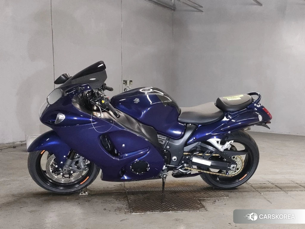 Проданный Suzuki GSX1300R HAYABUSA 2011 из Японии