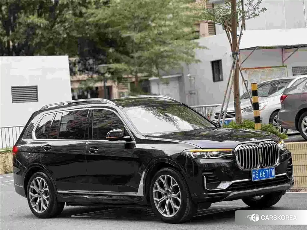 BMW X7 2020 Черный из Китая, фото 2