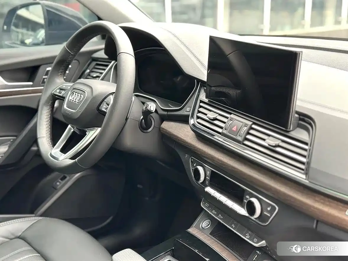 Audi Q5L 2024 Черный из Китая, фото 5