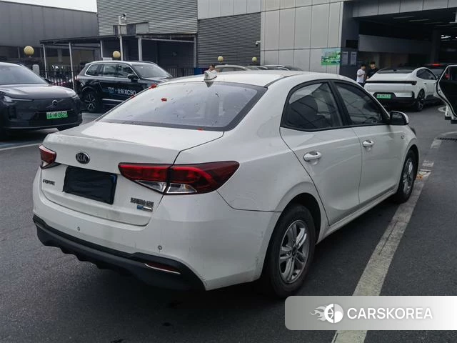 Kia Freddy 2021 Белый из Китая, фото 2