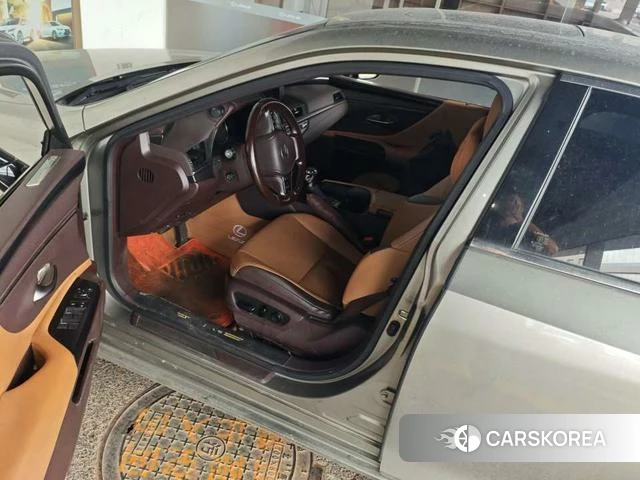 Lexus ES 2021 Шампань из Китая, фото 5